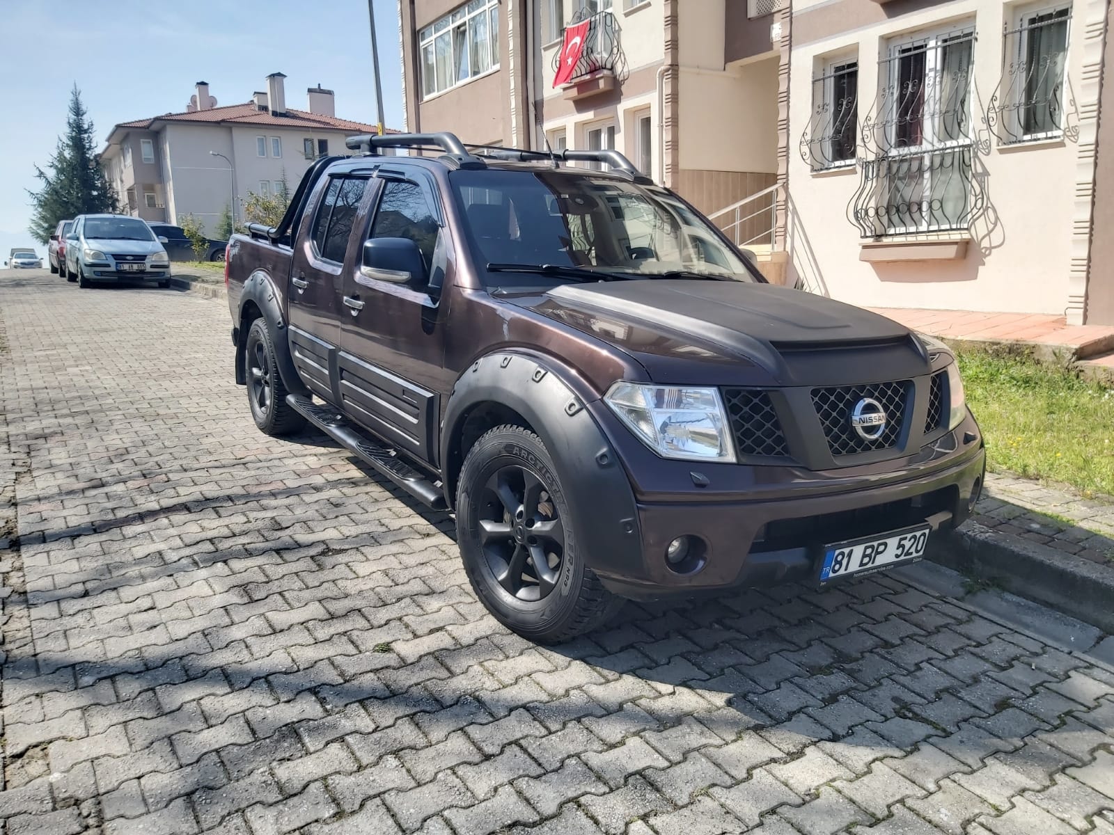 Nissan Navara D40 Çamurluk Dodik Seti