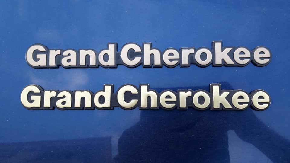 Grand Cherokee Amblem