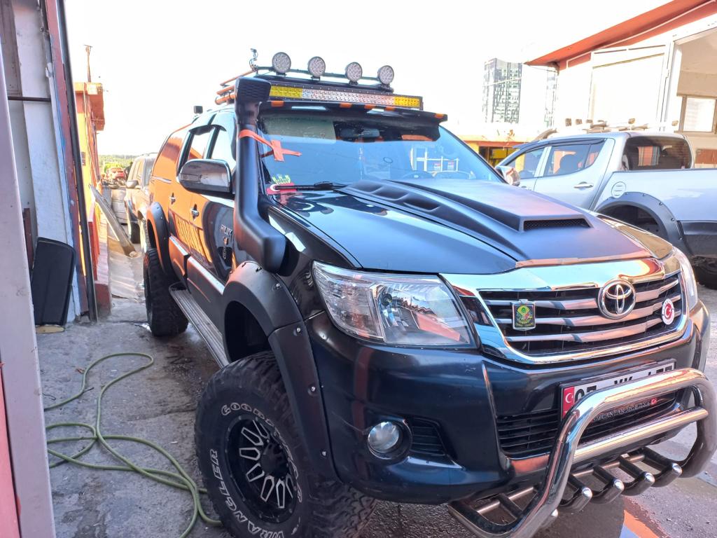 Hilux Vigo Off-Road Tip Şnorkel