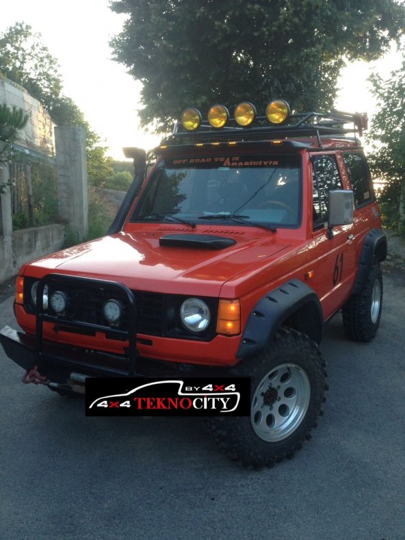 Mitsubishi Pajero moonvizor -tavan kepi isikli