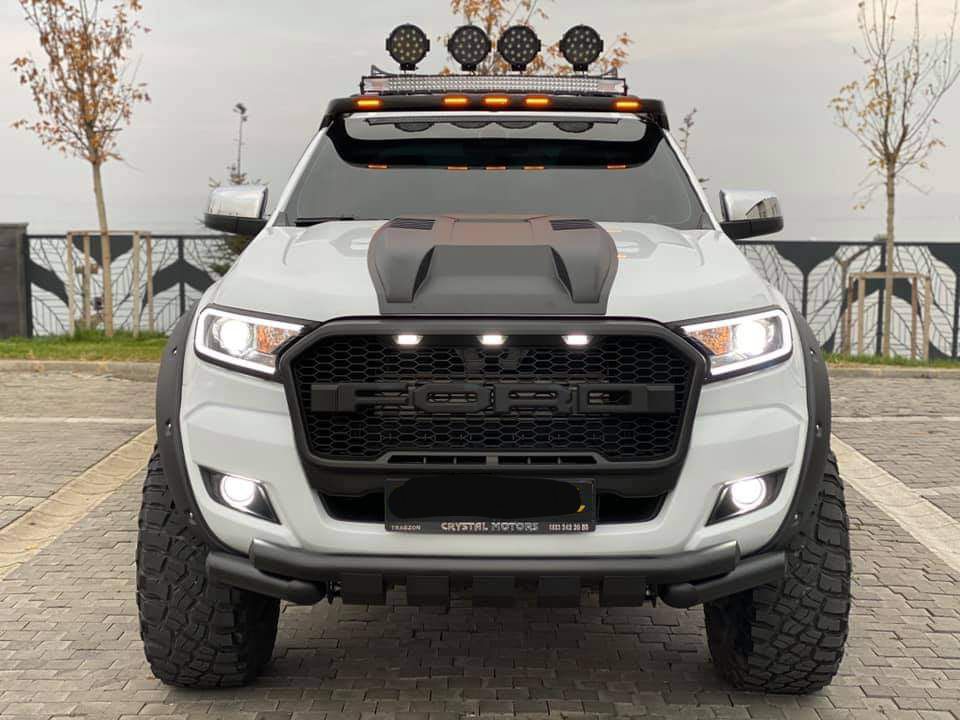 MITSUBISHI L200 ÖN KORUMA SHARK SİYAH 2021+