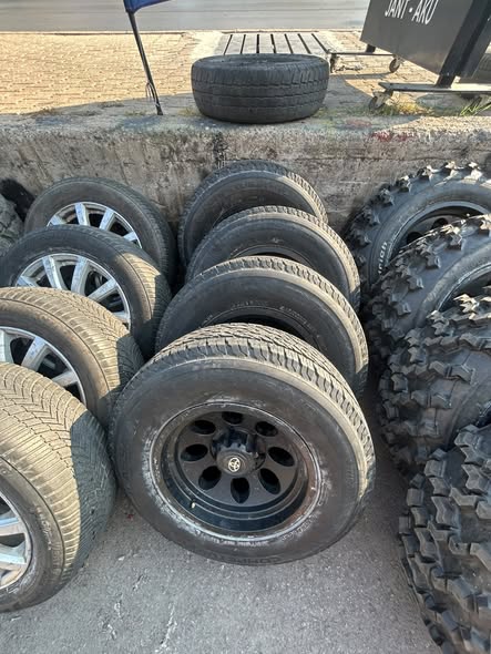 BFGoodrich 35x12.5 R18 ve 265/65 R18 Çavuş Jant Lastik Takımı
