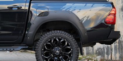 TOYOTA HILUX REVO 2015+2019 ÇAMURLUK KAPLAMASI (DODİK TK) ABS PLASTİK CIVATASIZ